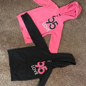 Pair of oshkosh sweatshirts